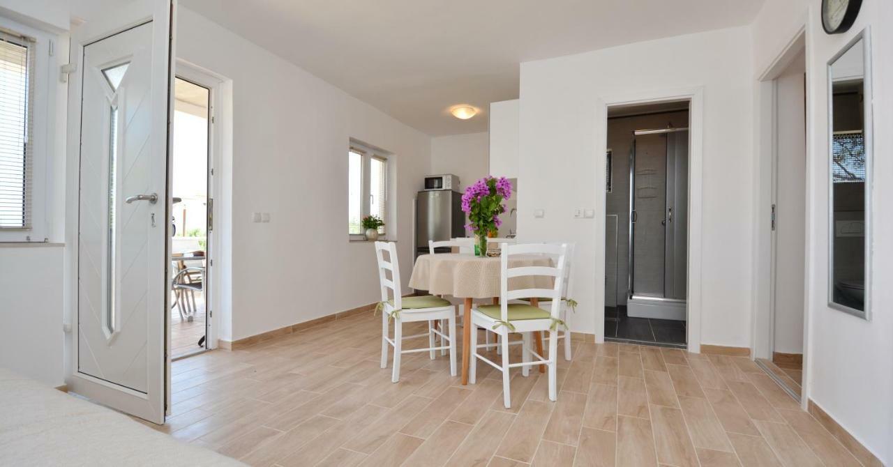 Apartmani Cesarec Basina Extérieur photo